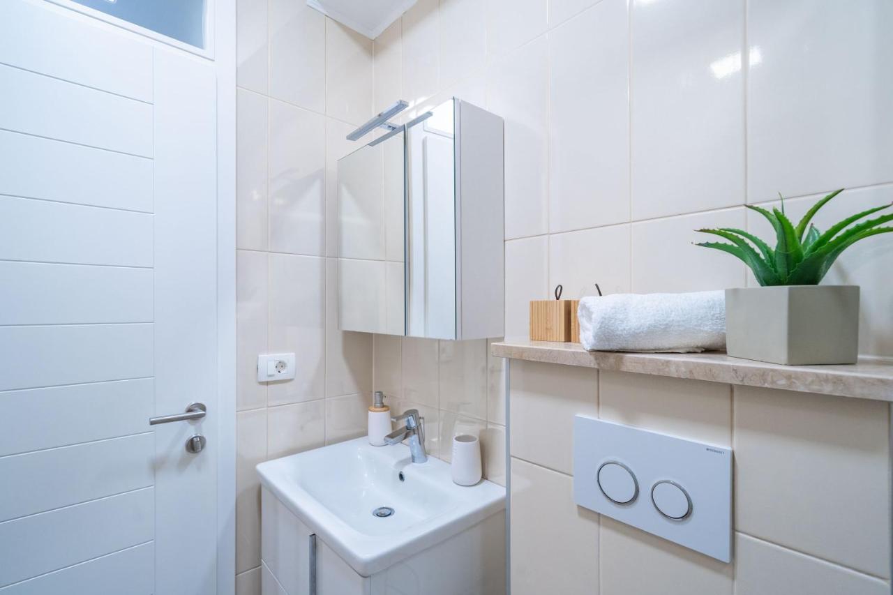 Rooms&Apartments Tomic สตอน ภายนอก รูปภาพ