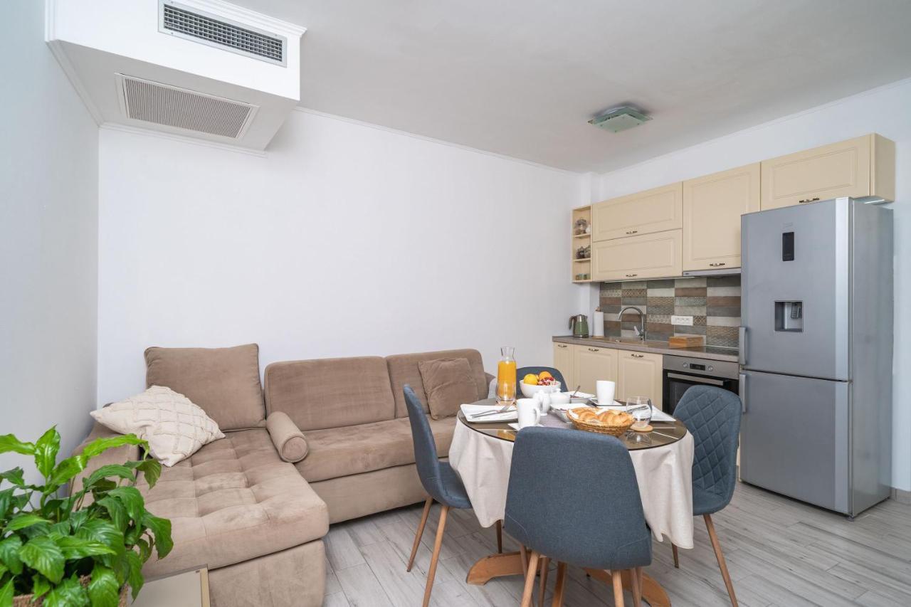 Rooms&Apartments Tomic สตอน ภายนอก รูปภาพ