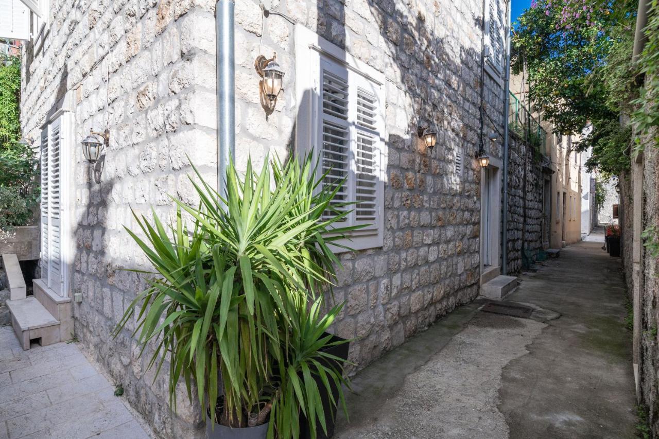 Rooms&Apartments Tomic สตอน ภายนอก รูปภาพ